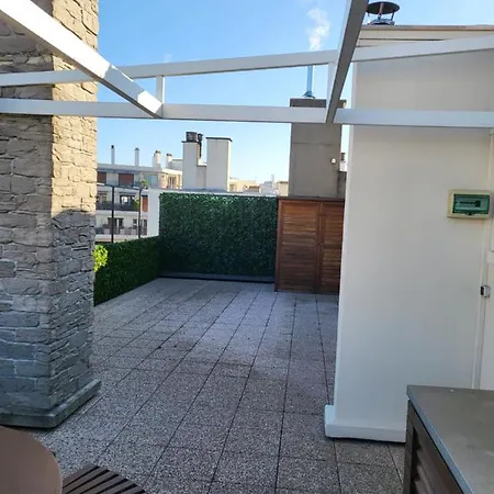 Avenue Foch Penthouse Apartment *
